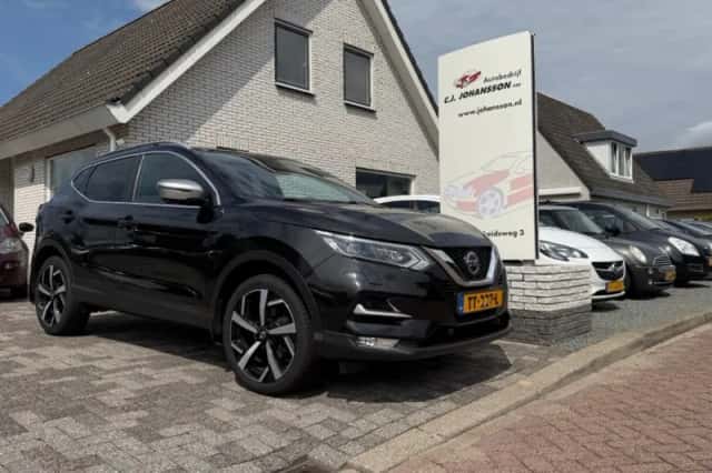 Nissan Qashqai (2018) thumbnail 2