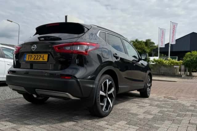 Nissan Qashqai (2018) thumbnail 5