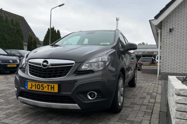 Opel Mokka (2016) thumbnail 3