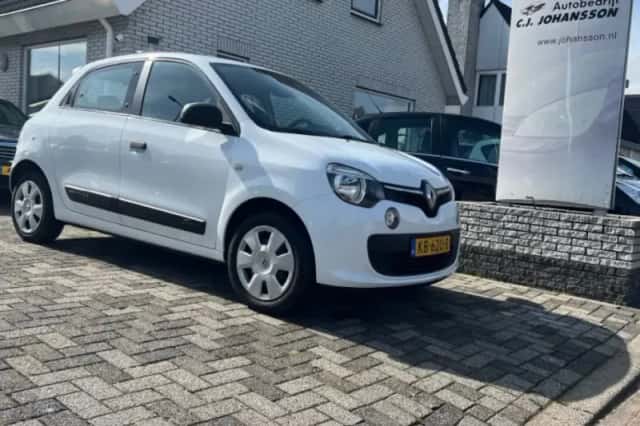 Renault Twingo (2016) thumbnail 1