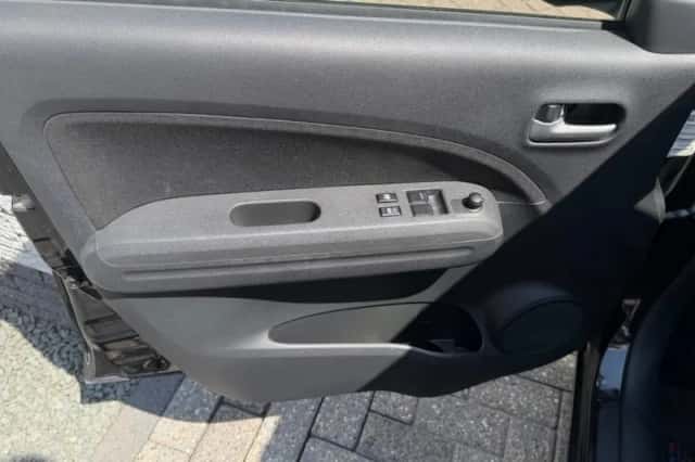 Suzuki Splash (2012) thumbnail 5