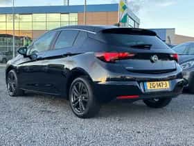 Opel Astra (2019) thumbnail 4