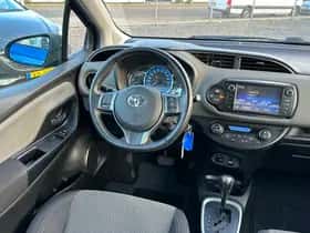 Toyota Yaris (2014) thumbnail 24