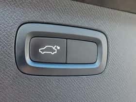 Volvo XC90 (2015) thumbnail 29
