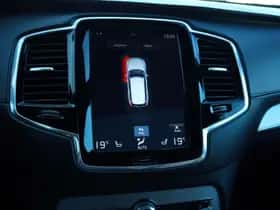 Volvo XC90 (2015) thumbnail 35