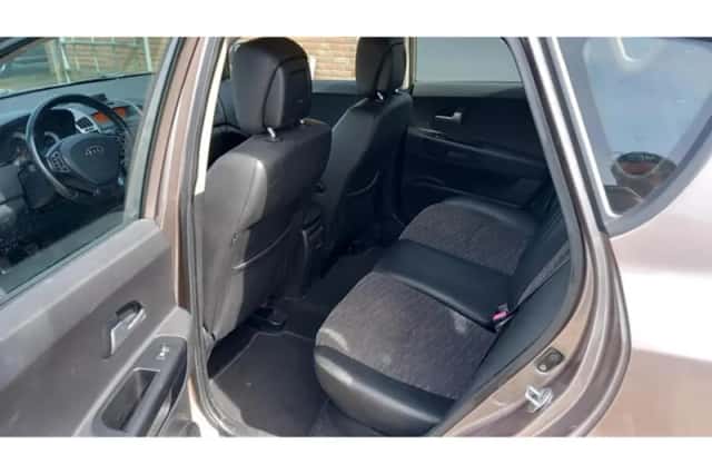 Kia Cee'd (2007) thumbnail 6
