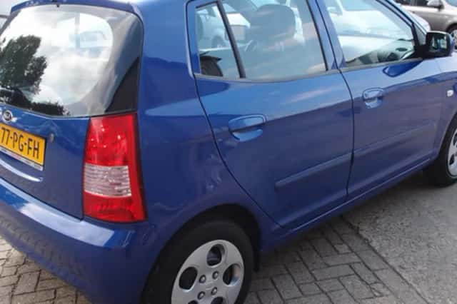 Kia Picanto (2004) thumbnail 4