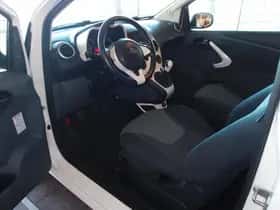 Ford Ka (2013) thumbnail 5