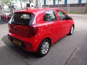 Kia Picanto (2018) thumbnail 4