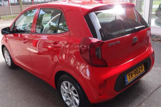 Kia Picanto (2018) thumbnail 5