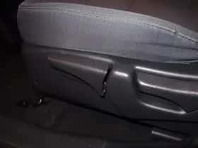 Kia Sorento (2011) thumbnail 7