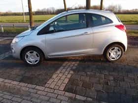 Ford Ka (2010) thumbnail 2