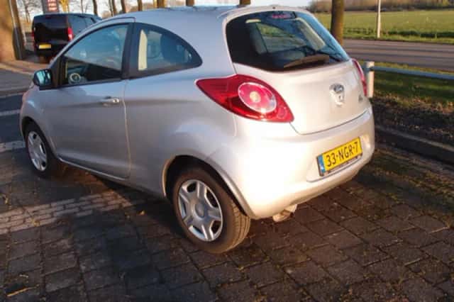 Ford Ka (2010) thumbnail 3