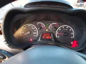 Ford Ka (2010) thumbnail 9