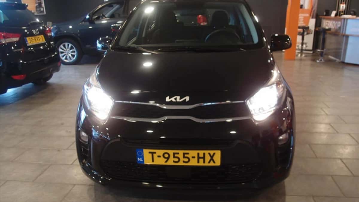 Kia Picanto (2023) — foto 1