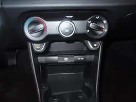 Kia Picanto (2023) thumbnail 16