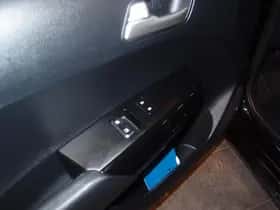 Kia Picanto (2023) thumbnail 6