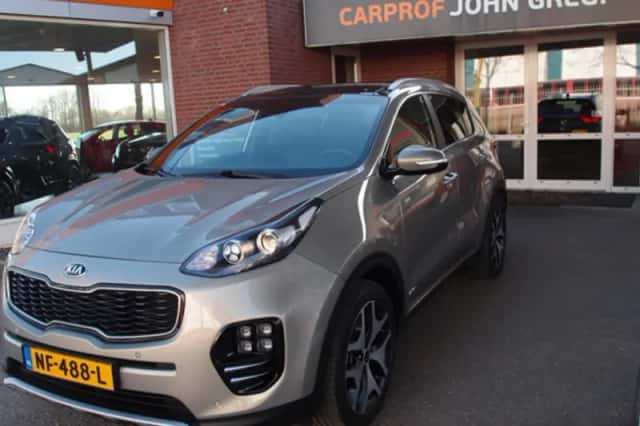 Kia Sportage (2017) thumbnail 2