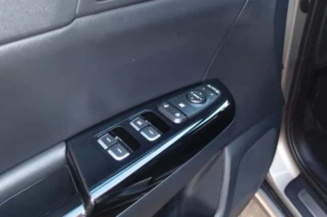 Kia Sportage (2017) thumbnail 6