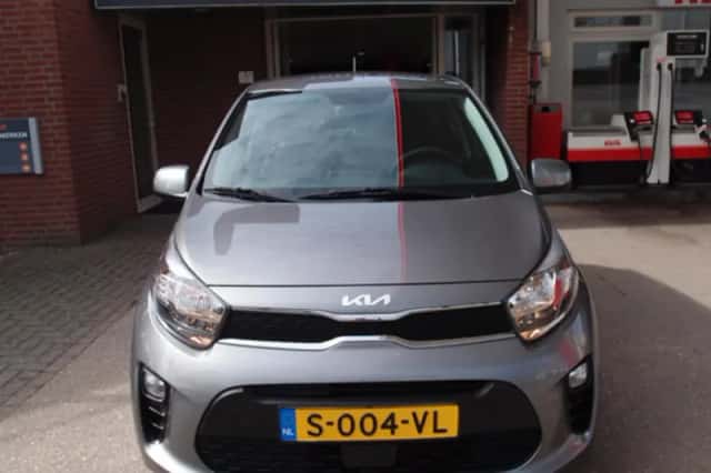 Kia Picanto (2023) thumbnail 1