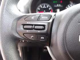 Kia Picanto (2023) thumbnail 11