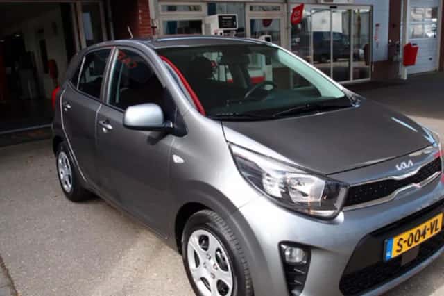 Kia Picanto (2023) thumbnail 3