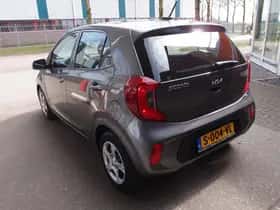 Kia Picanto (2023) thumbnail 5