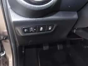 Kia Picanto (2023) thumbnail 9