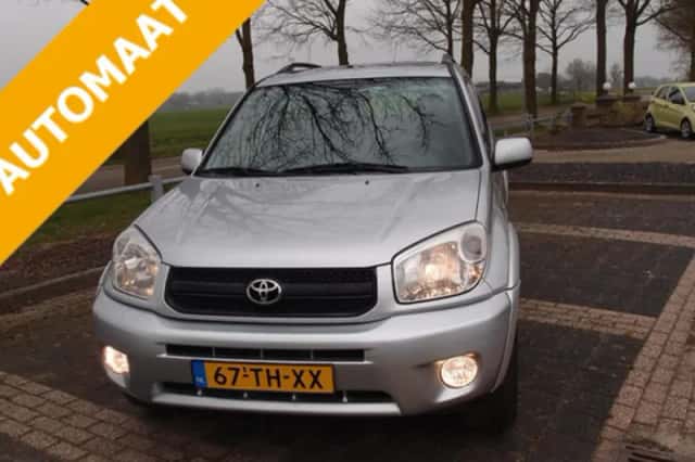 Toyota RAV4 (2004) thumbnail 1