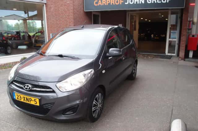 Hyundai I (2012) thumbnail 2