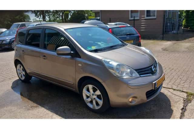 Nissan Note (2009) thumbnail 2