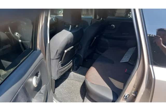 Nissan Note (2009) thumbnail 6