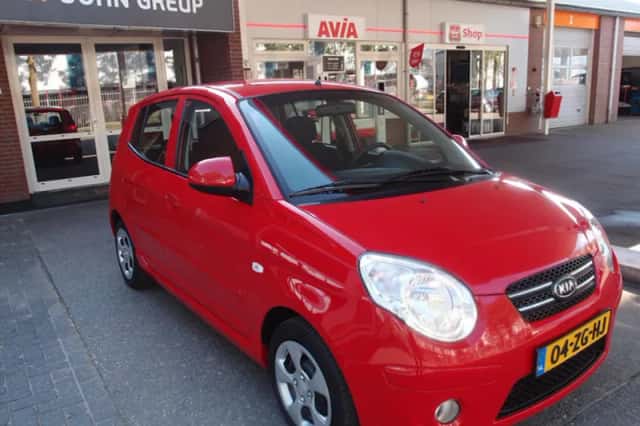 Kia Picanto (2008) thumbnail 3
