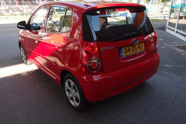 Kia Picanto (2008) thumbnail 5
