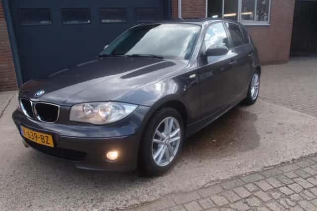 BMW 1-Serie (2007) thumbnail 2