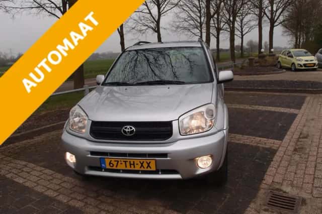 Toyota RAV4 (2004) thumbnail 1