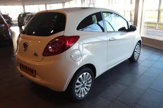 Ford Ka (2013) thumbnail 3