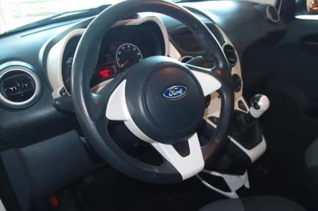 Ford Ka (2013) thumbnail 6