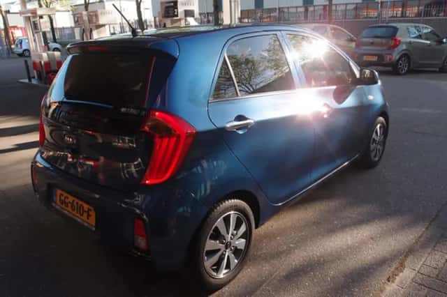Kia Picanto (2015) thumbnail 4