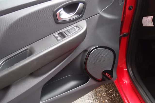 Renault Clio (2016) thumbnail 6