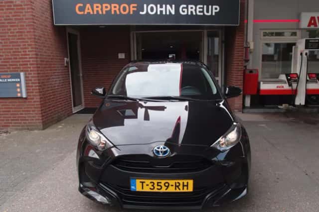 Toyota Yaris (2023) thumbnail 1