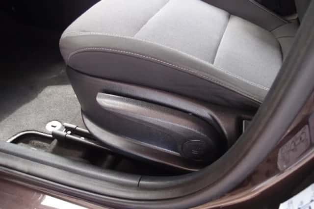 Kia Rio (2019) thumbnail 6