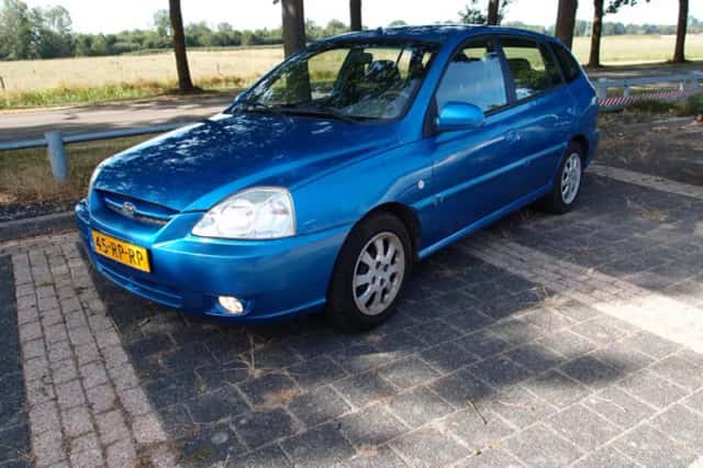 Kia Rio (2005) thumbnail 2