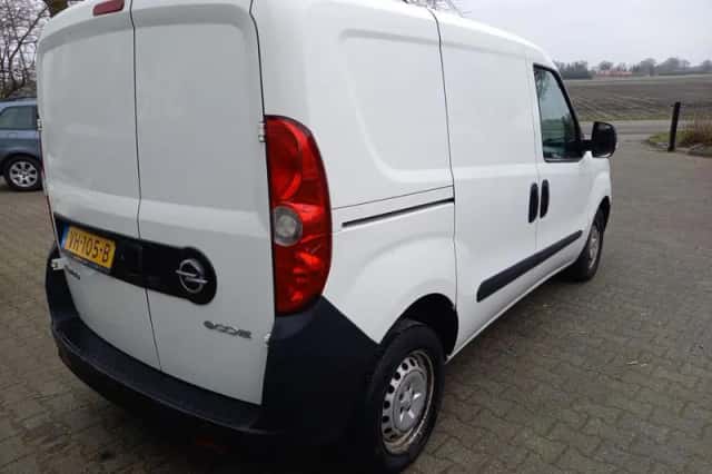 Opel Combo (2014) thumbnail 4