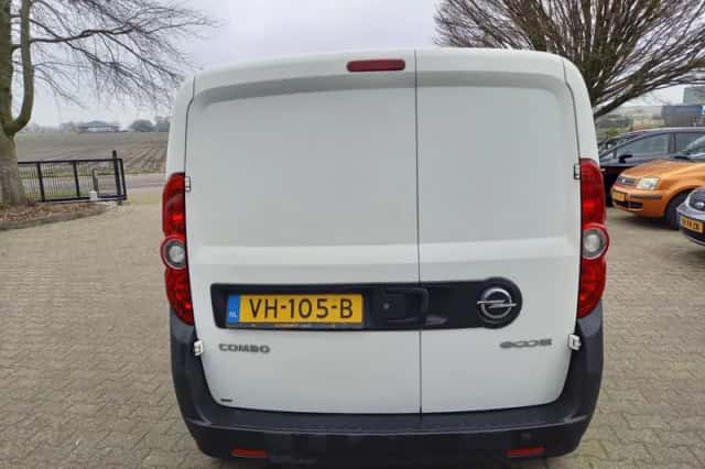 Opel Combo (2014) thumbnail 5