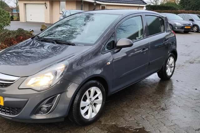 Opel Corsa (2015) thumbnail 1