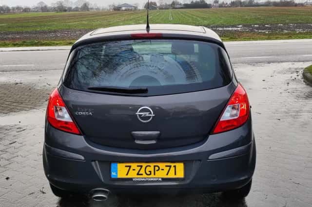 Opel Corsa (2015) thumbnail 5