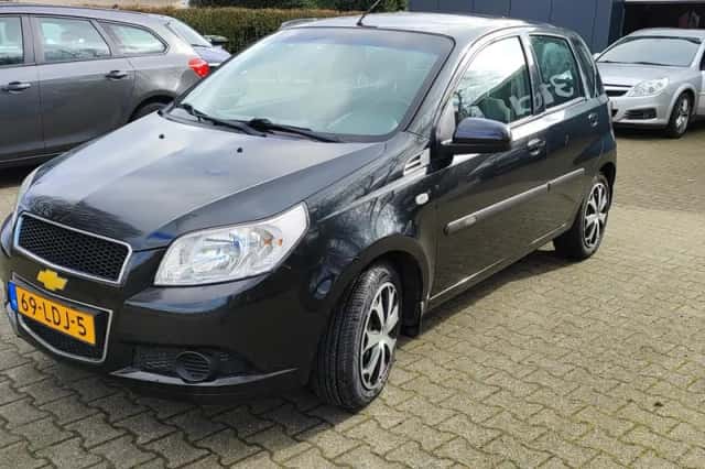 Chevrolet Aveo (2010) thumbnail 1