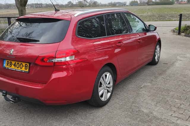 Peugeot 308 (2017) thumbnail 4