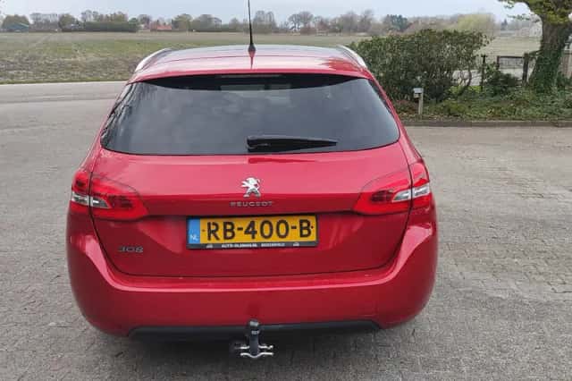 Peugeot 308 (2017) thumbnail 5